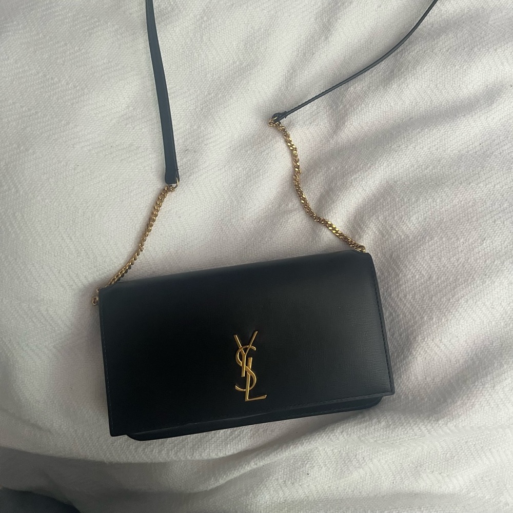 Perfect condition. Dust bag and receipt included.